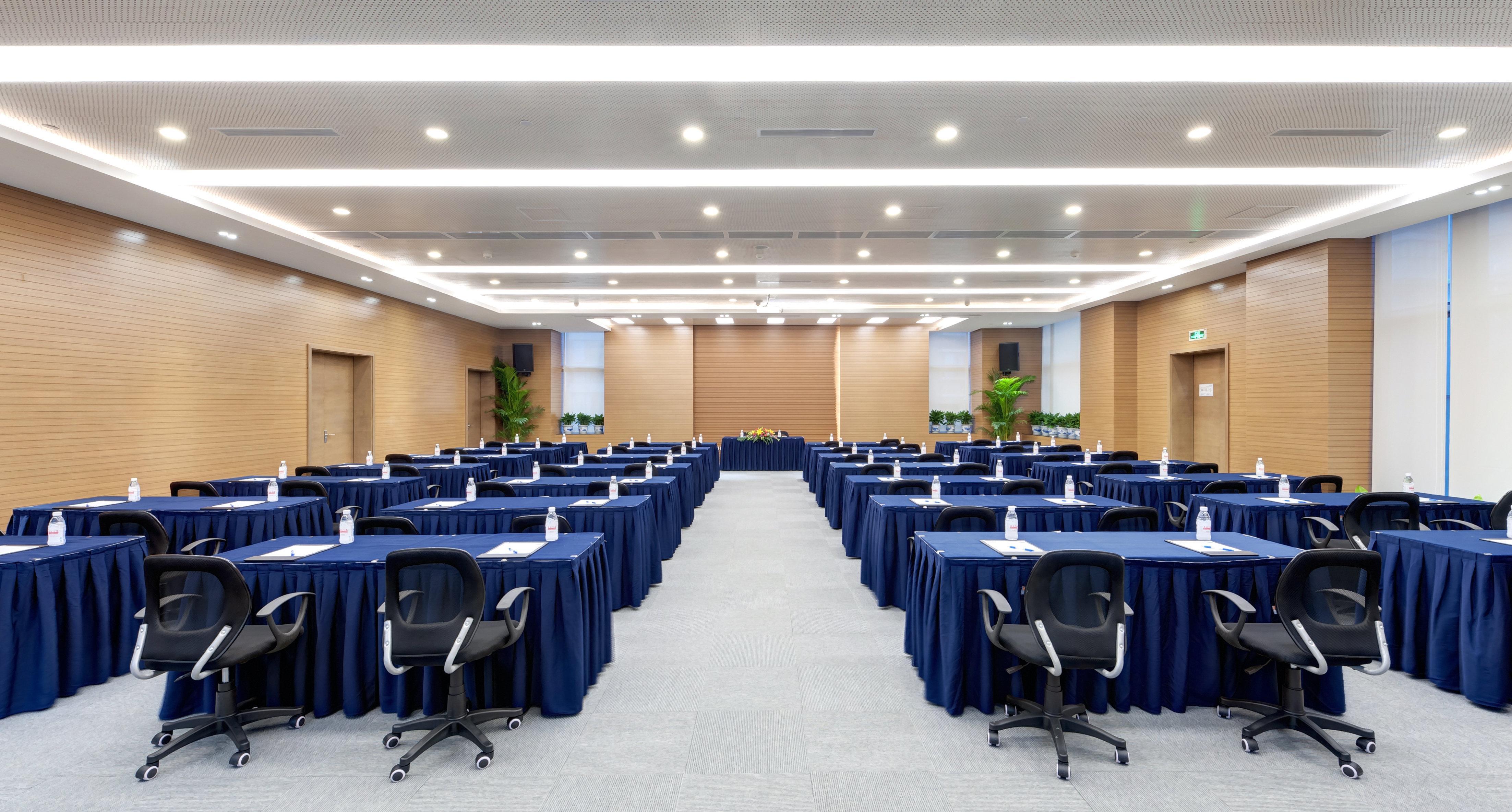 Holiday Inn Express Chengdu West Gate By Ihg Εξωτερικό φωτογραφία