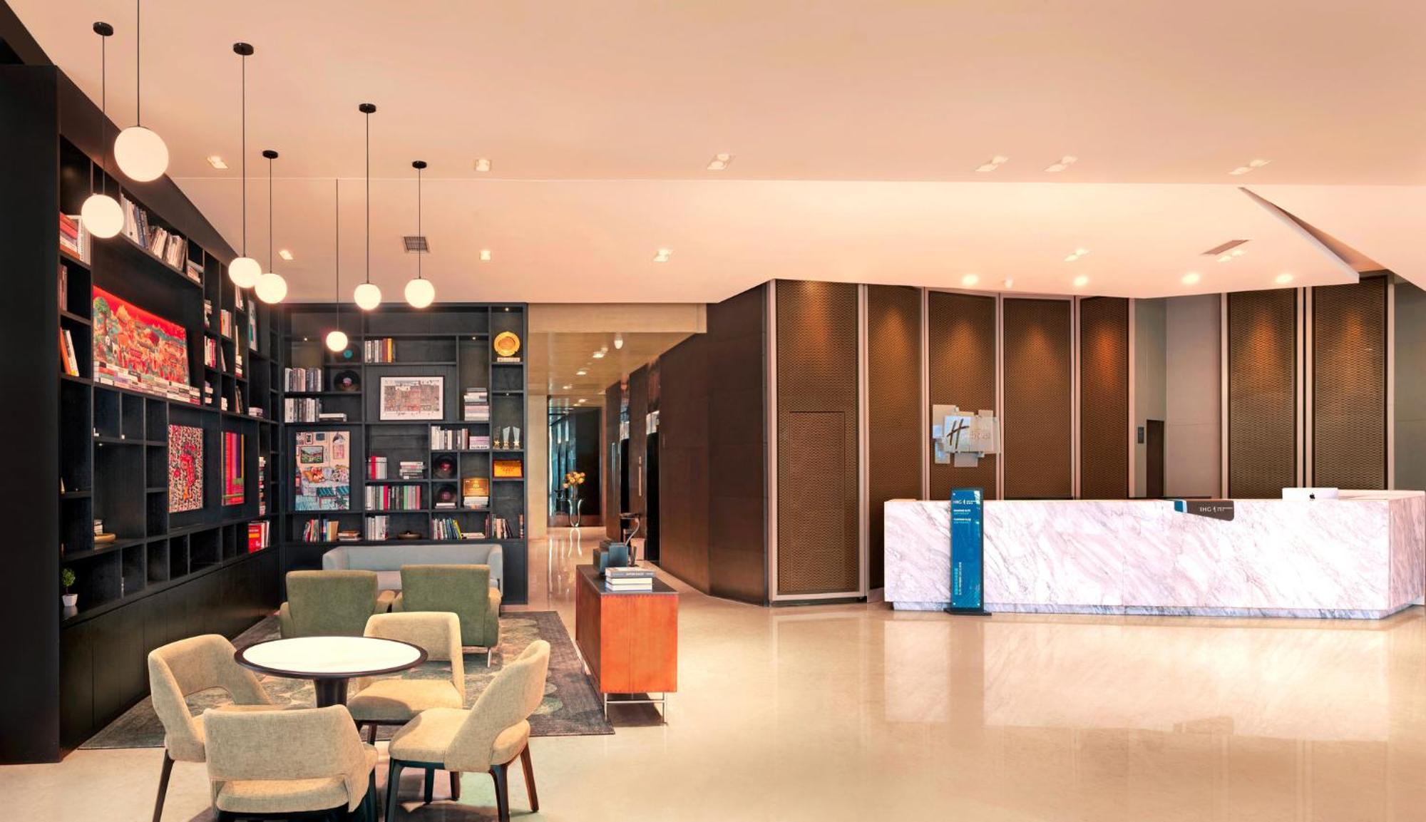 Holiday Inn Express Chengdu West Gate By Ihg Εξωτερικό φωτογραφία